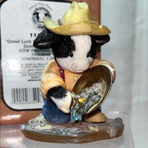 Mary’s moo moos cow panning gold figurine - new